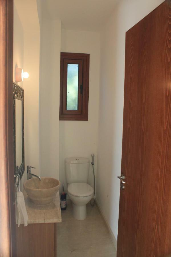 Martika Luxury Villa Agia Marina  المظهر الخارجي الصورة