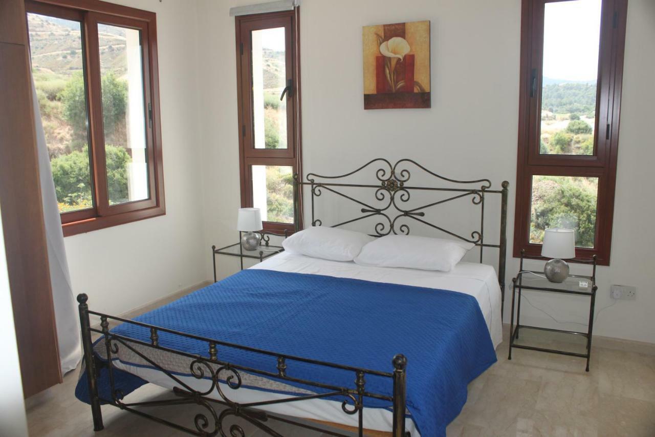 Martika Luxury Villa Agia Marina  المظهر الخارجي الصورة
