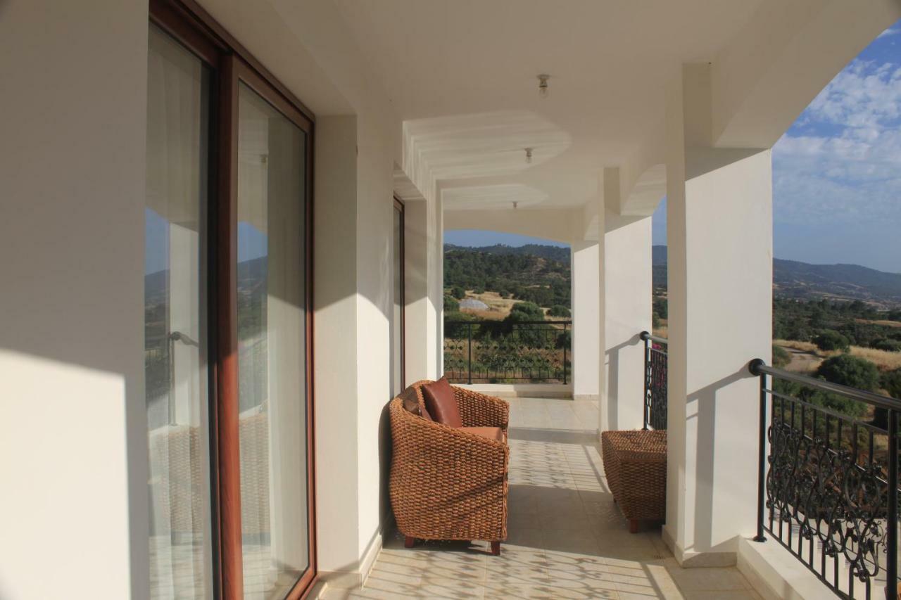 Martika Luxury Villa Agia Marina  المظهر الخارجي الصورة