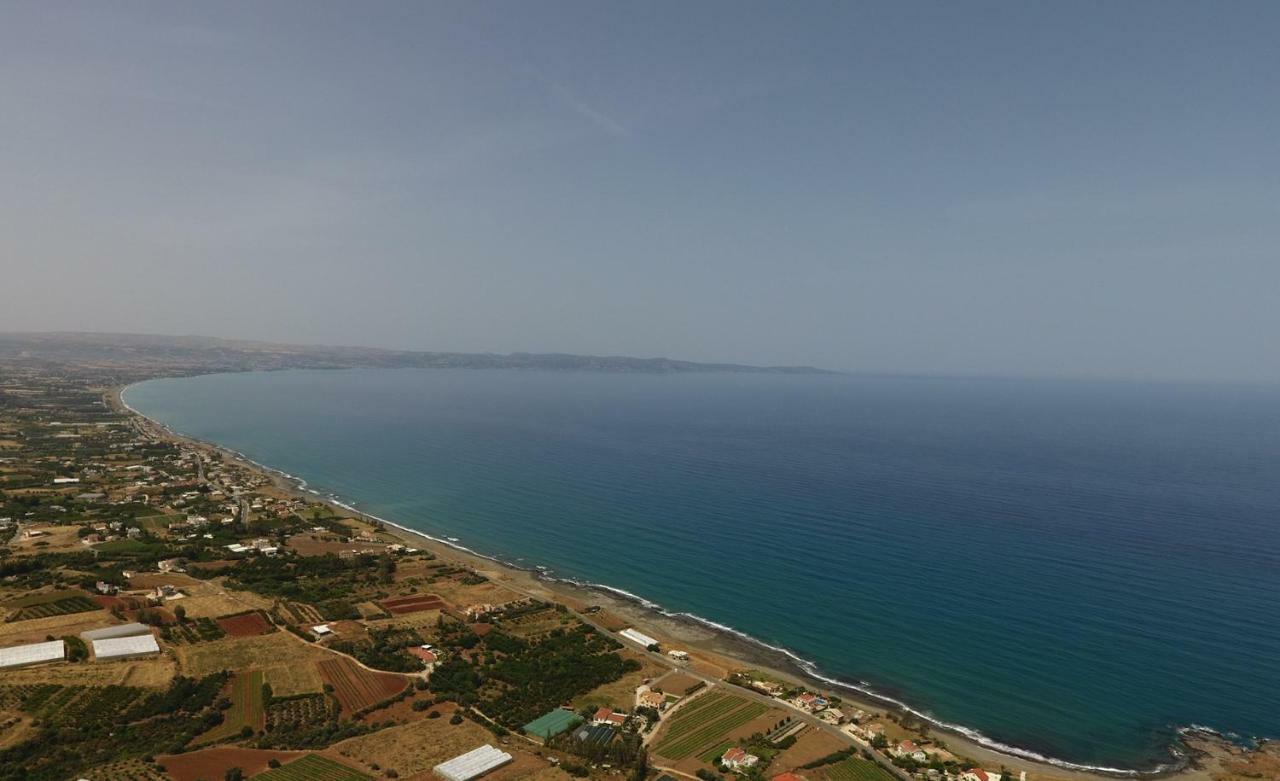 Martika Luxury Villa Agia Marina  المظهر الخارجي الصورة