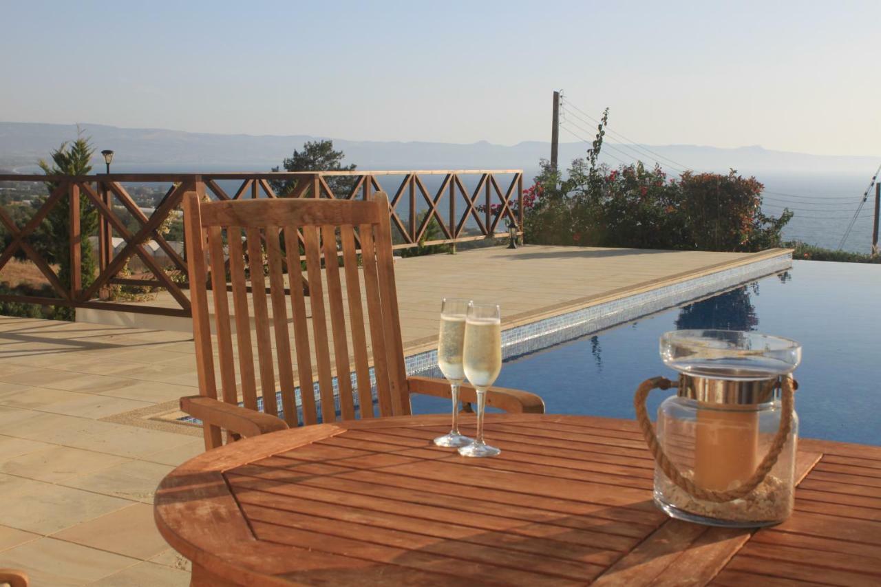 Martika Luxury Villa Agia Marina  المظهر الخارجي الصورة